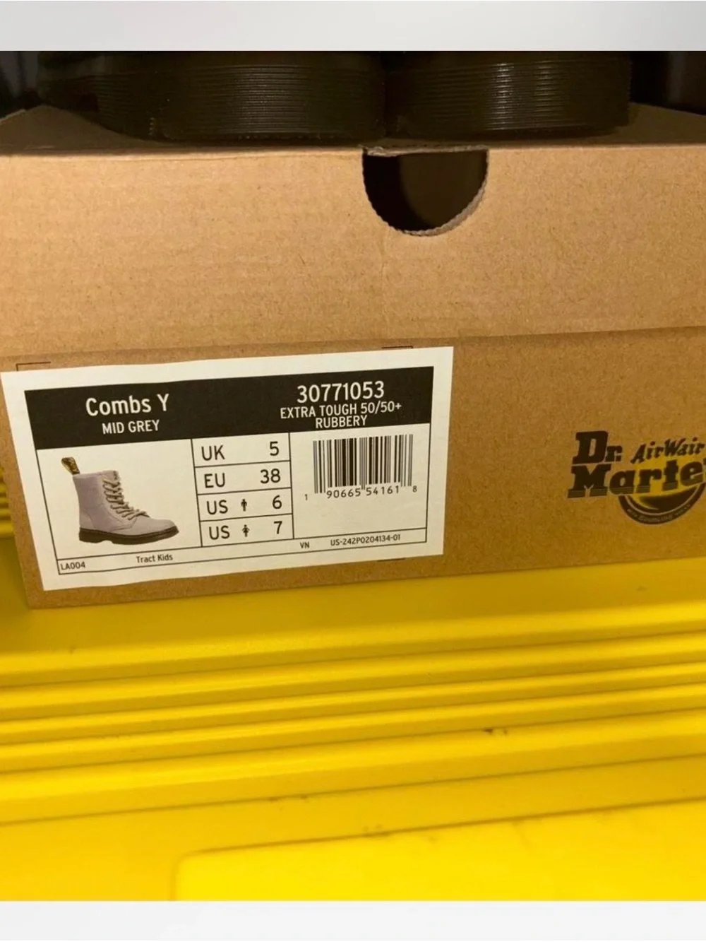 Dr. Martens Mid Grey Kids Combs Y Boots